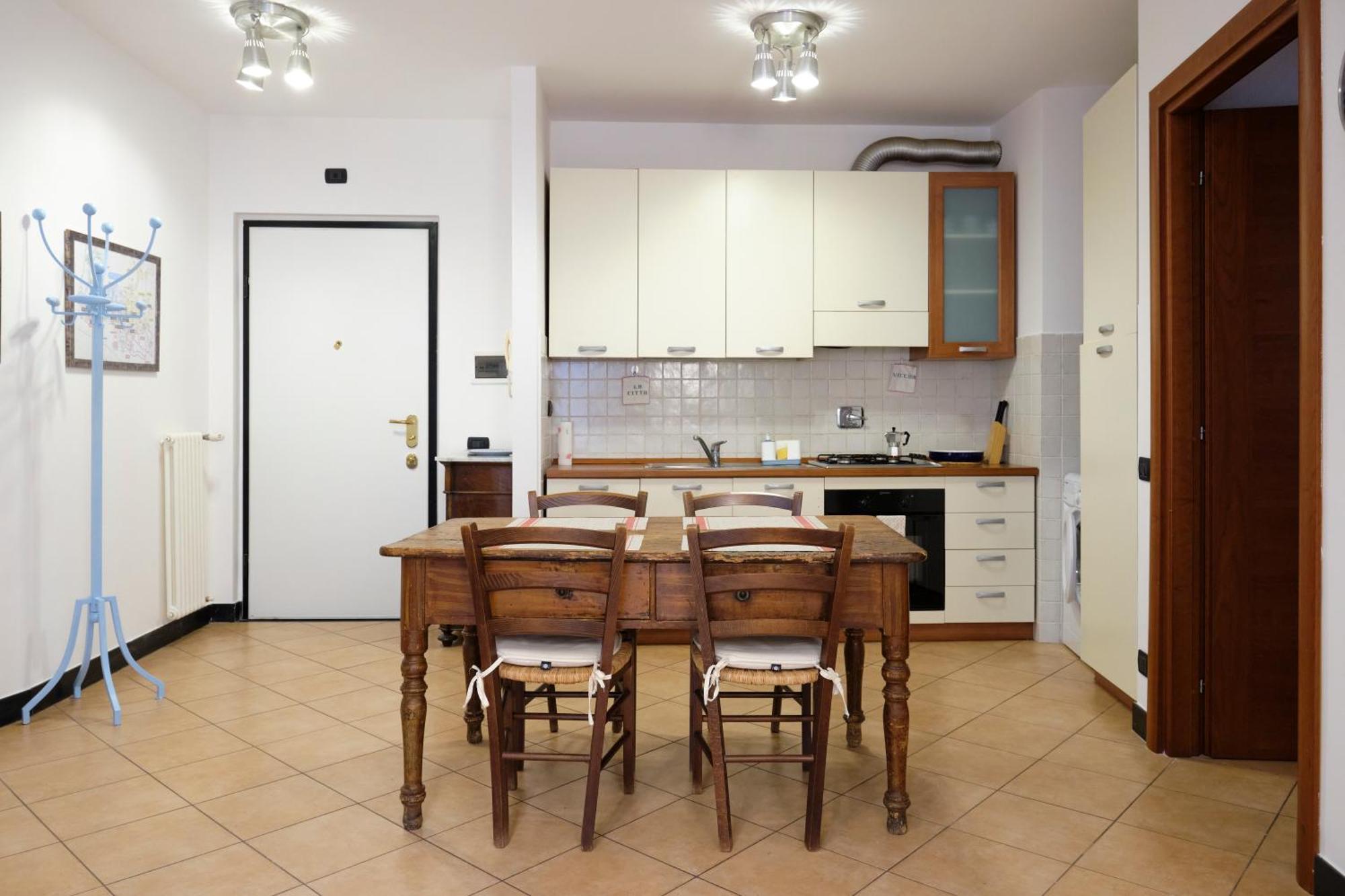 Prione'S Apartment Bis Cenova Dış mekan fotoğraf
